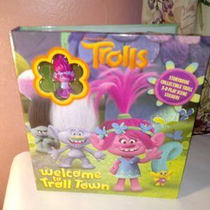 TROLLS "WELCOME TO TROLL TOWN" 3D PLAY SCENE & STICKERS